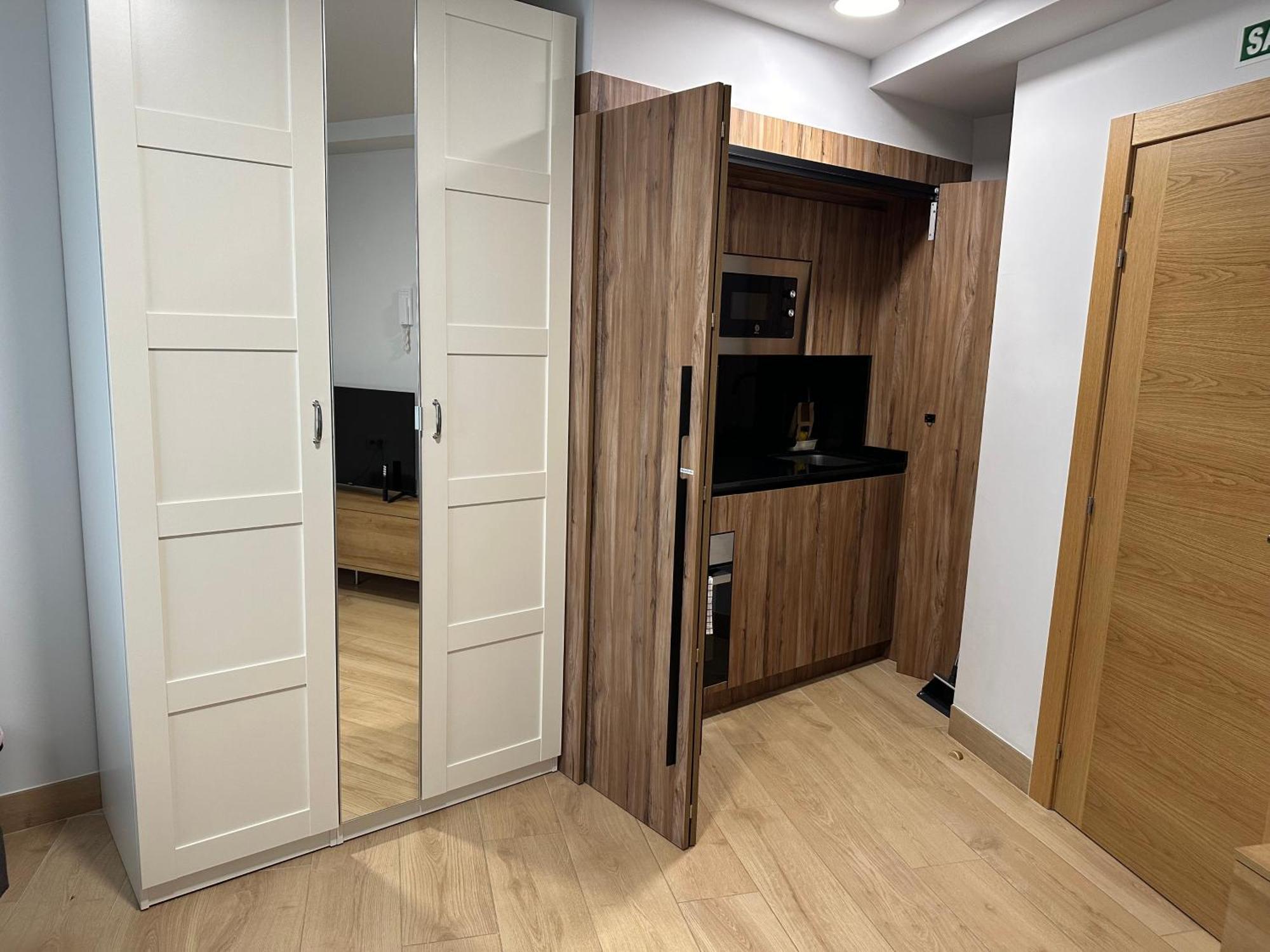 Apartamentos Turisticos Santa Apolonia 62 Avilés Eksteriør bilde