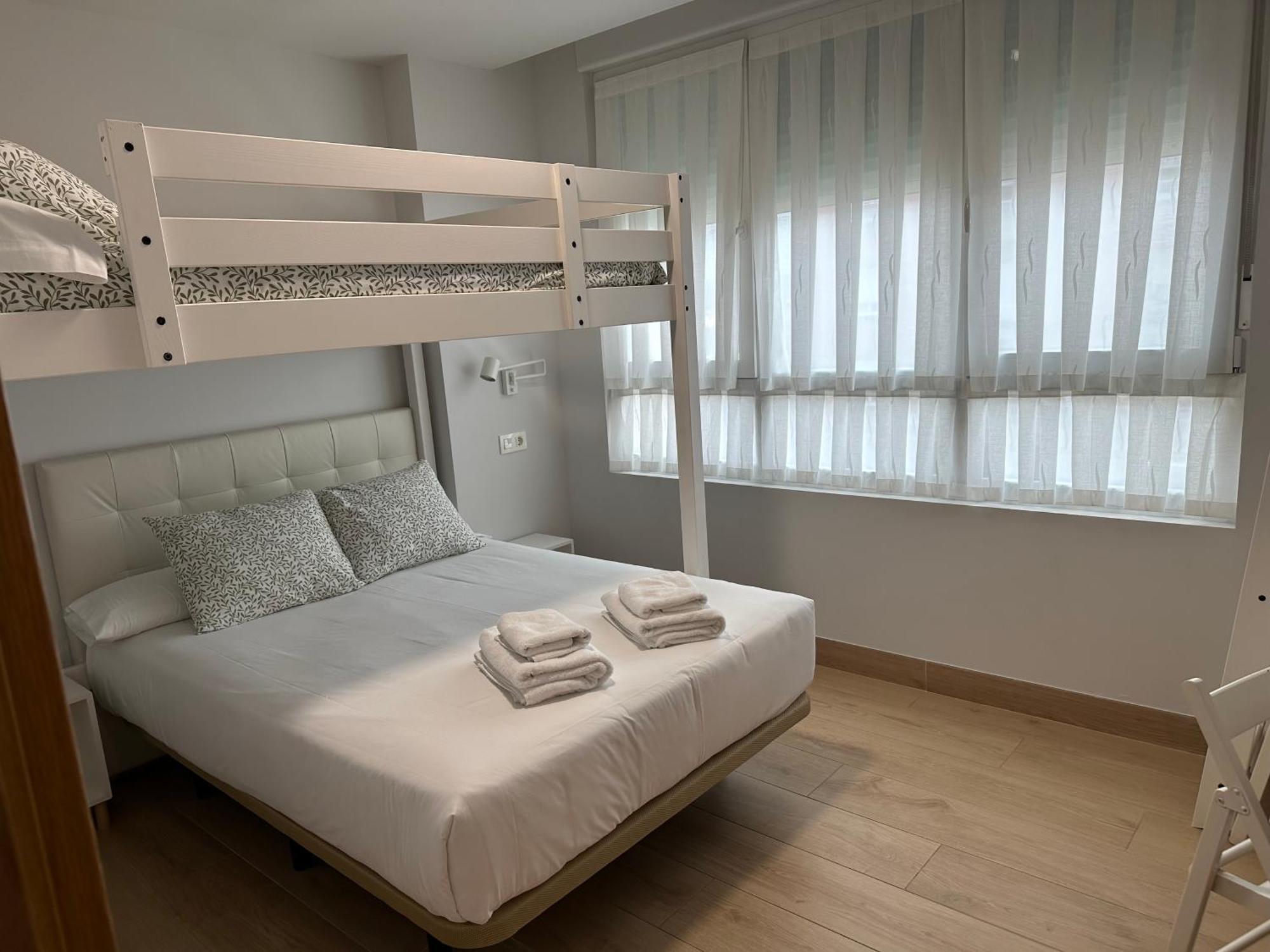 Apartamentos Turisticos Santa Apolonia 62 Avilés Eksteriør bilde