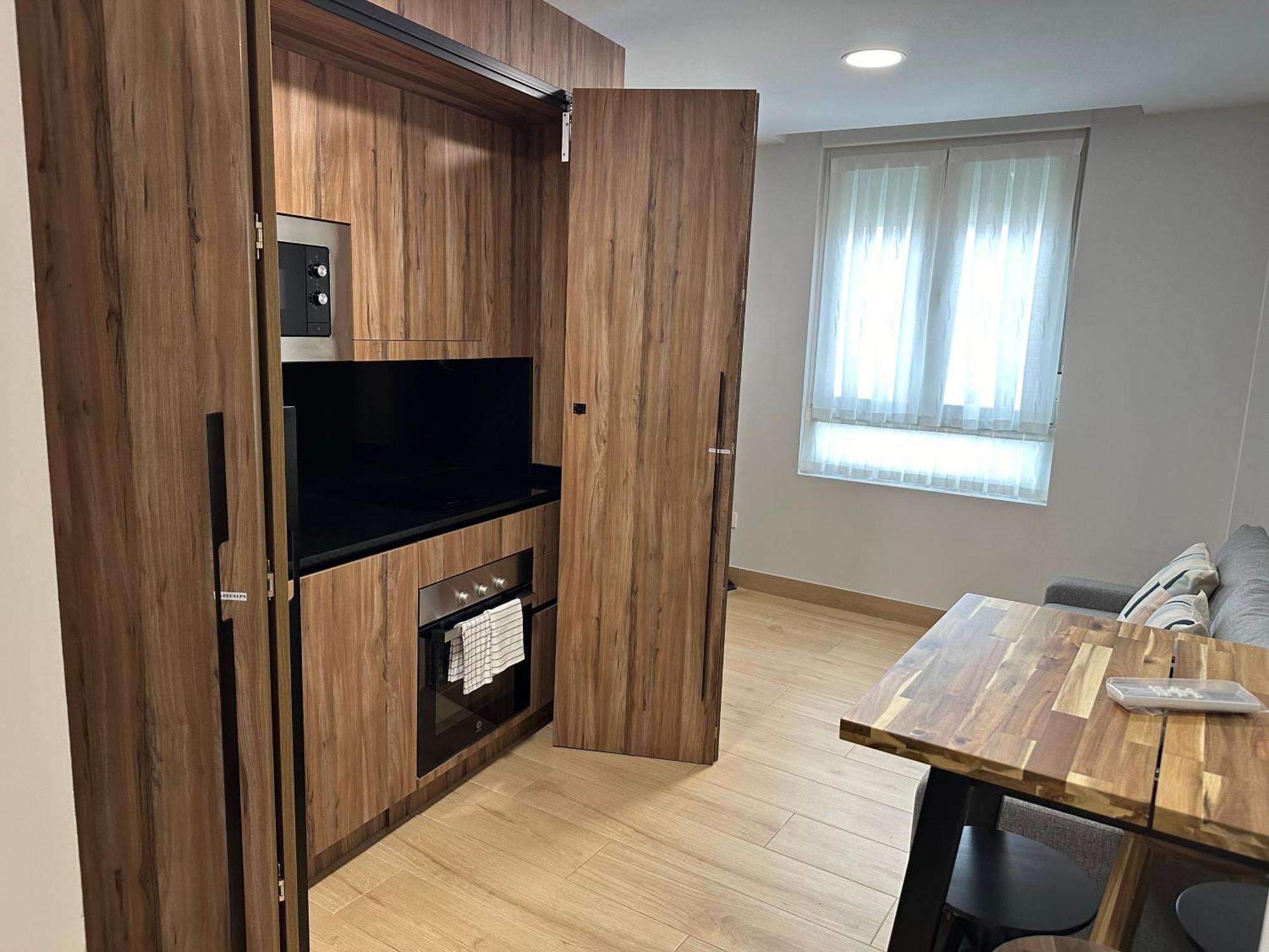Apartamentos Turisticos Santa Apolonia 62 Avilés Eksteriør bilde