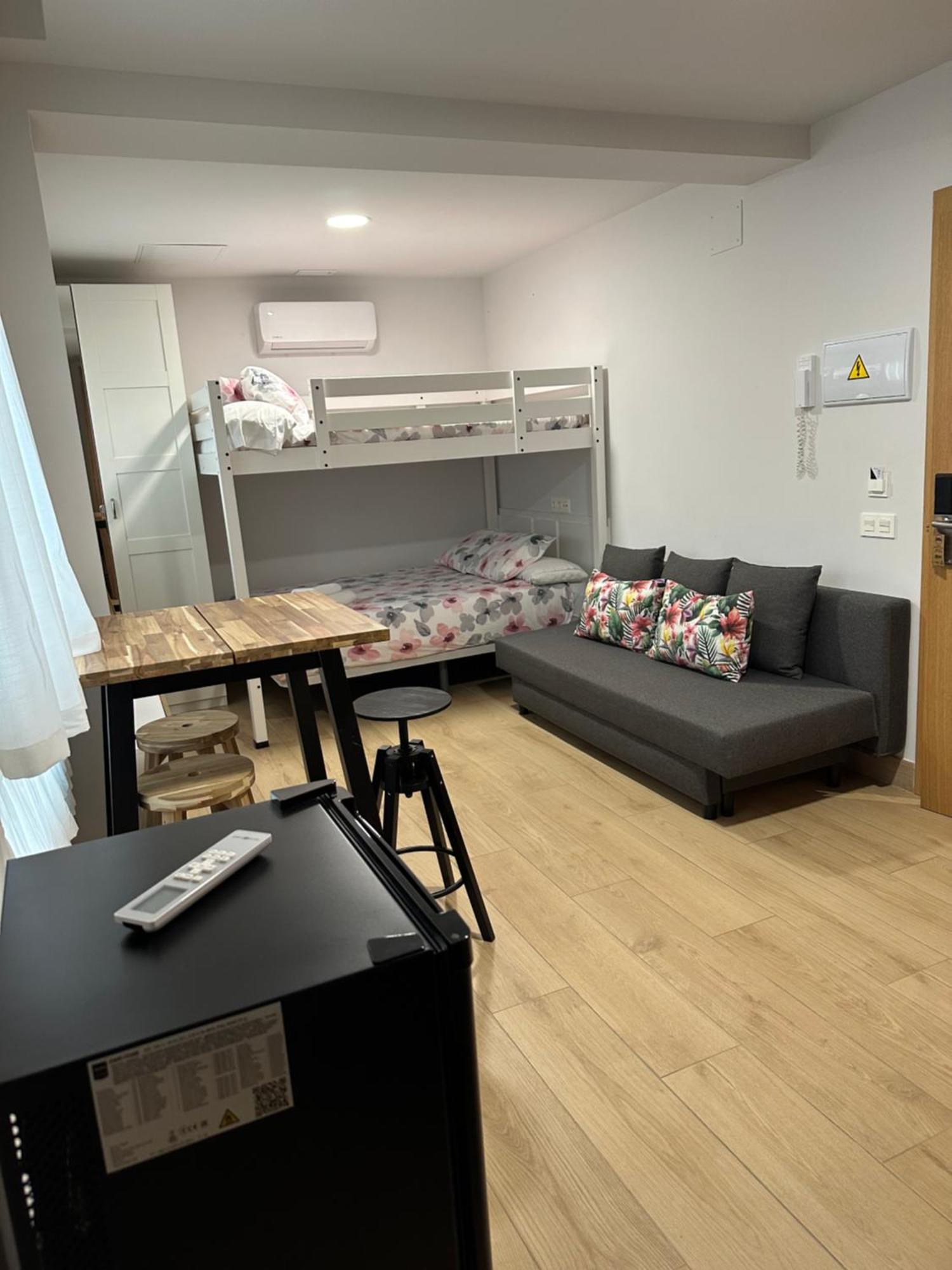 Apartamentos Turisticos Santa Apolonia 62 Avilés Eksteriør bilde